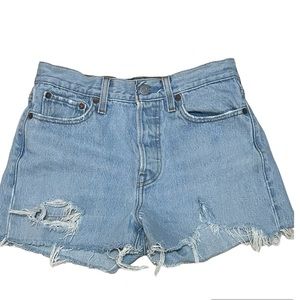 Levi High Wasted Women’s Shorts Light Wash Distressed Size  26 Women